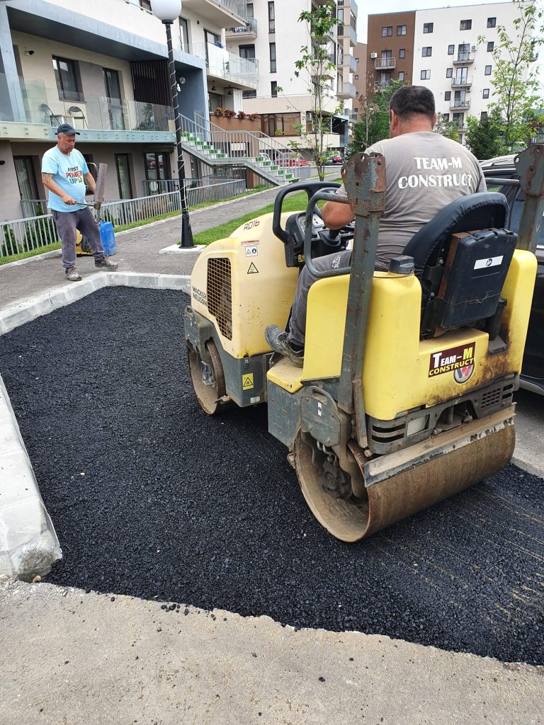 Acasa 15 Inchiriere utilaje si asfaltare Dambovita